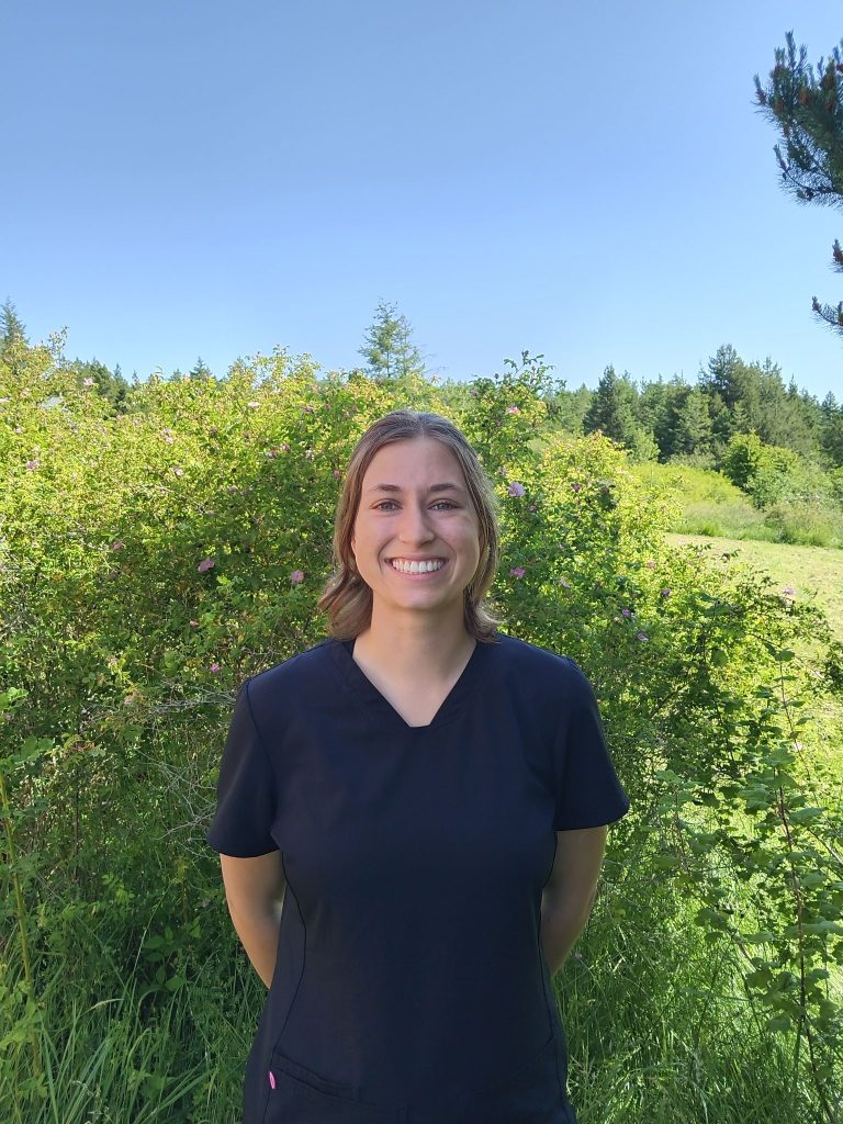 Welcome Grace: 2025 Summer Rehabilitation Intern!